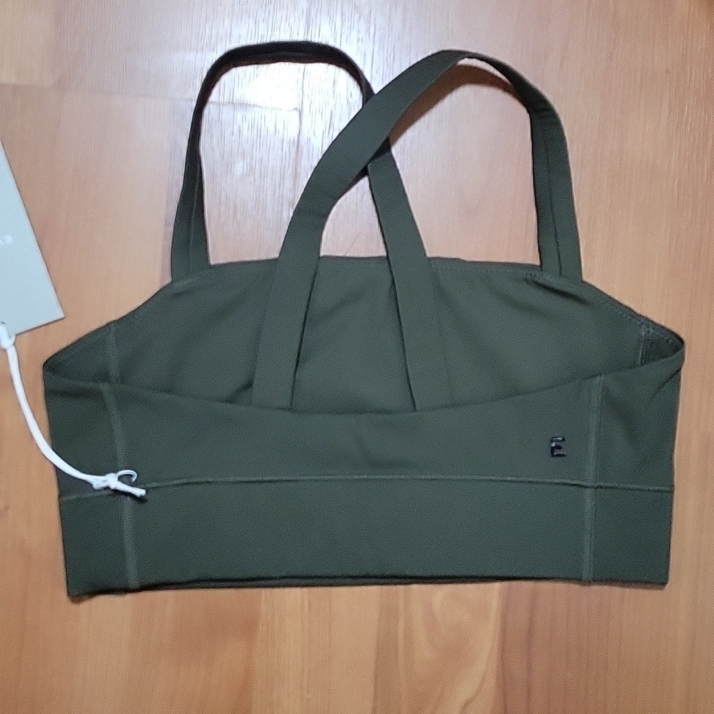 Everlane The Perform Cropped Top in Dark Forest - Picture 11 of 12